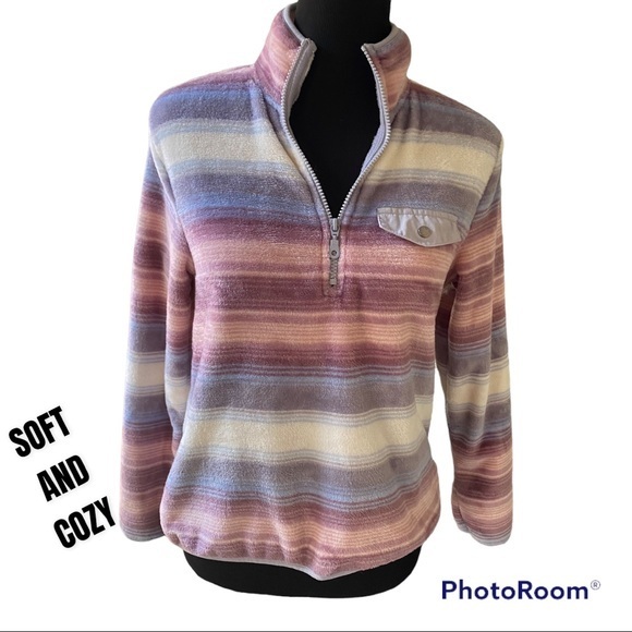 SOFT AND COZY FURRY TOPππ - Picture 1 of 7